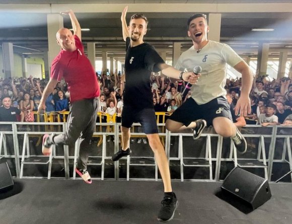 diEFFE Bros diEFFE Bros
