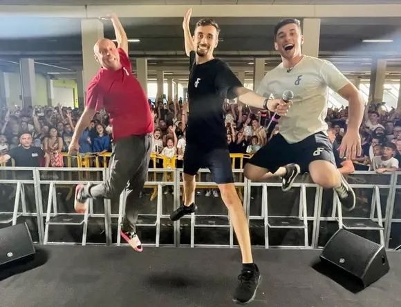 diEFFE Bros diEFFE Bros